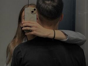 2brokiss.jpg