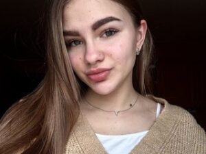 alissa2.jpg