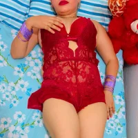 curvy_shivani.jpg