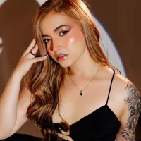 jessicaelowin.jpg