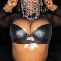 madhosh_mona.jpg