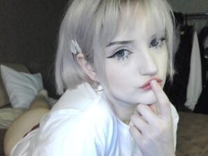 esmevelvet.jpg