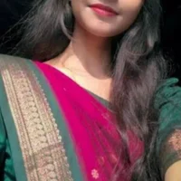 curvy-kamini.jpg