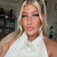 lexi_laura.jpg