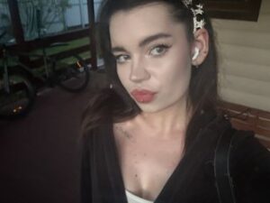 emilyy19.jpg