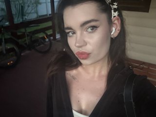 emilyy19.jpg