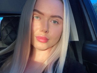 julia-robertson.jpg