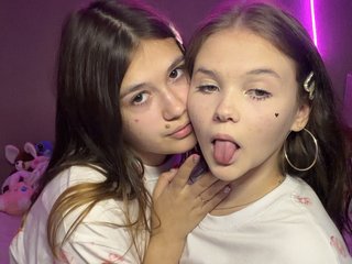 twolesbybaby.jpg
