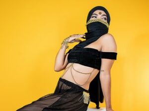 allyson-nahid.jpg