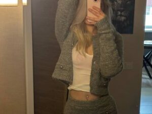 blondiecharm.jpg